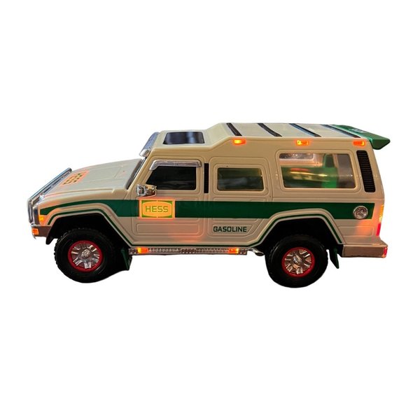 2004 HESS Sport Utility Vehicle and 1 Motorcycles - 40th Anniversary - Picture 5 of 8